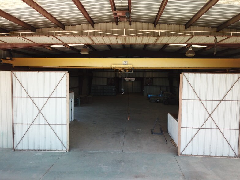 More Photos Of 43016 Road 68, Reedley Warehouse For Lease