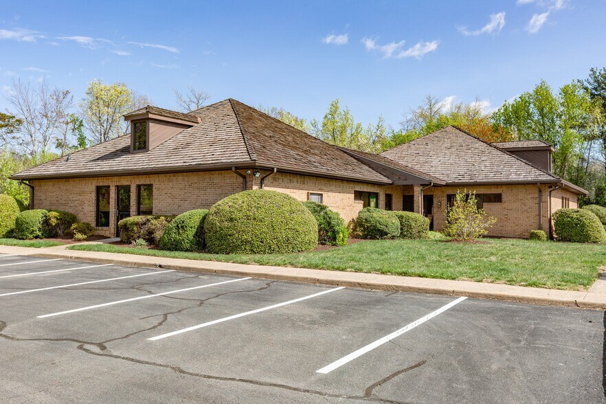 More Photos Of 415-416 Chatham Heights Rd, Fredericksburg Medical For Sale