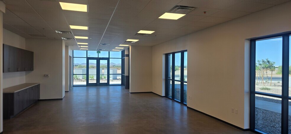 More Photos Of 7320 E Pecos Rd, Mesa Warehouse For Sale