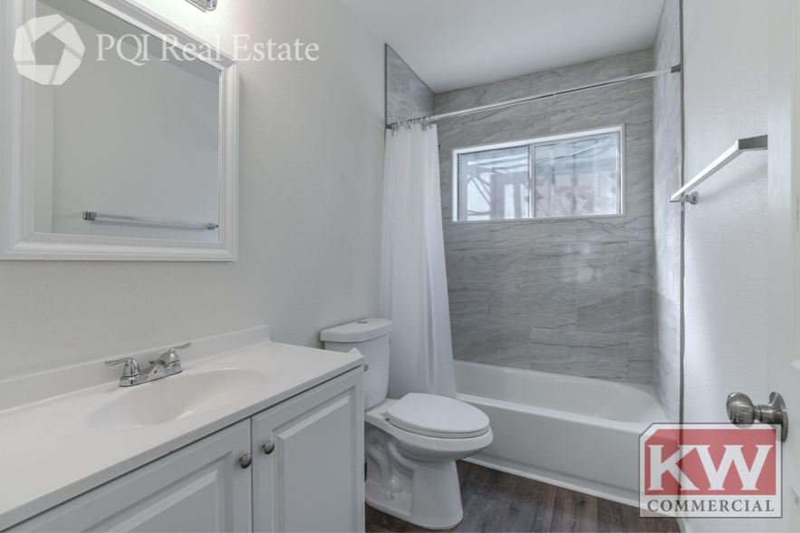 More Photos Of 1822 Bridge St, Los Angeles Apartments For Sale