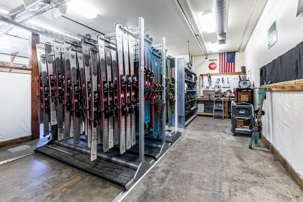 More Photos Of 1821 Sidewinder Dr, Park City Storefront Retail Office For Sale