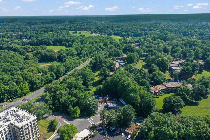 More Photos Of 11410 N Shore Dr, Reston Service Station For Sale