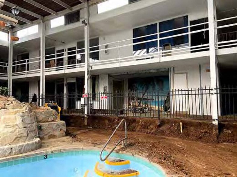 More Photos Of 1421 Murrays Chapel Rd, Sweetwater Hotel For Sale