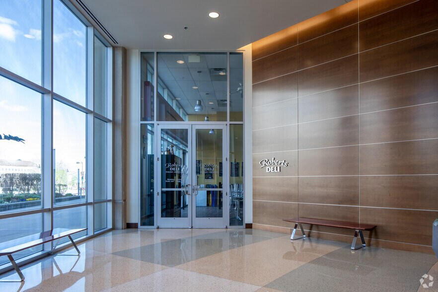 More Photos Of 6380 S Fiddlers Green Cir, Greenwood Village Office For Lease