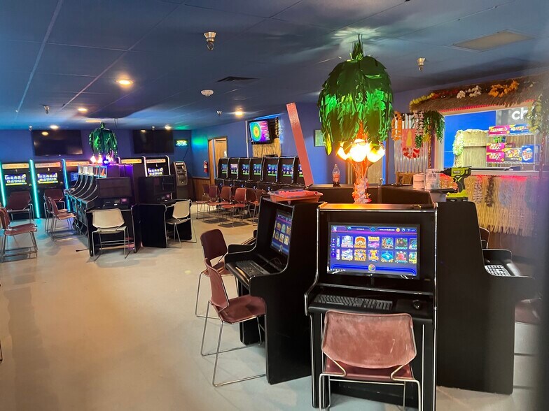 More Photos Of 3609 Preston Ave, Pasadena Religious Facility For Lease