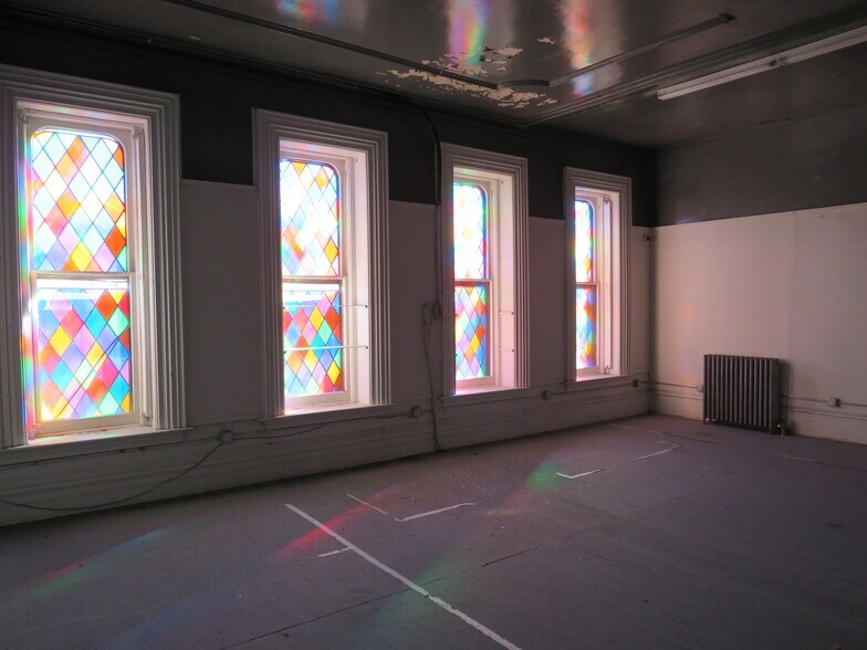 More Photos Of 110-112 W Washington st, Morris General Retail For Sale