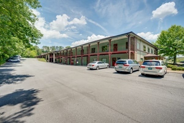 More Photos Of 2700 S Roan St, Johnson City Medical For Lease