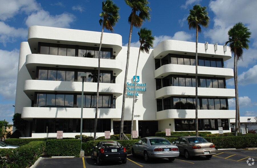 More Photos Of 2081 SE Ocean Blvd, Stuart Office For Sale