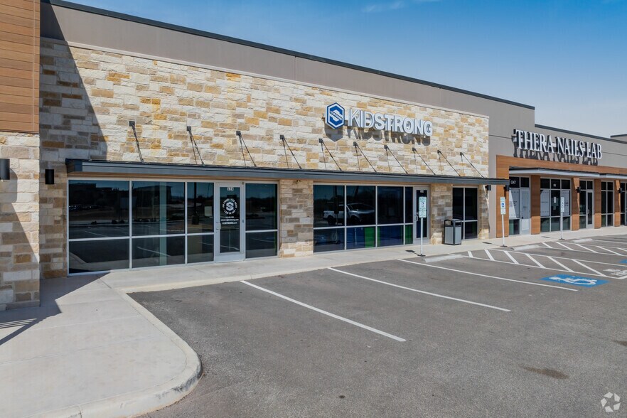 More Photos Of 1347 FM 1103, Cibolo Storefront Retail Office For Lease