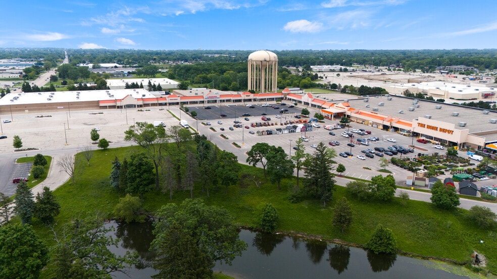 More Photos Of 2211-2417 S Green Bay Rd, Racine Unknown For Lease