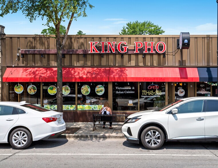 More Photos Of 5400-5406 W Devon Ave, Chicago Storefront Retail Office For Lease