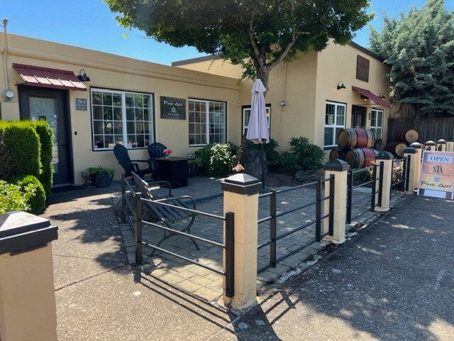 More Photos Of 258 N Kutch St, Carlton Storefront For Sale