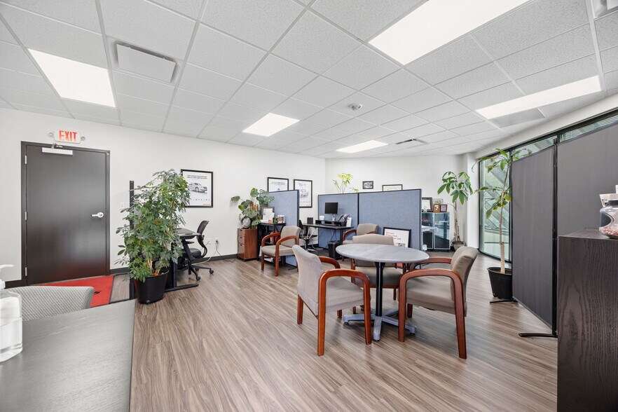 More Photos Of 1700 Coit Rd, Plano Medical For Lease