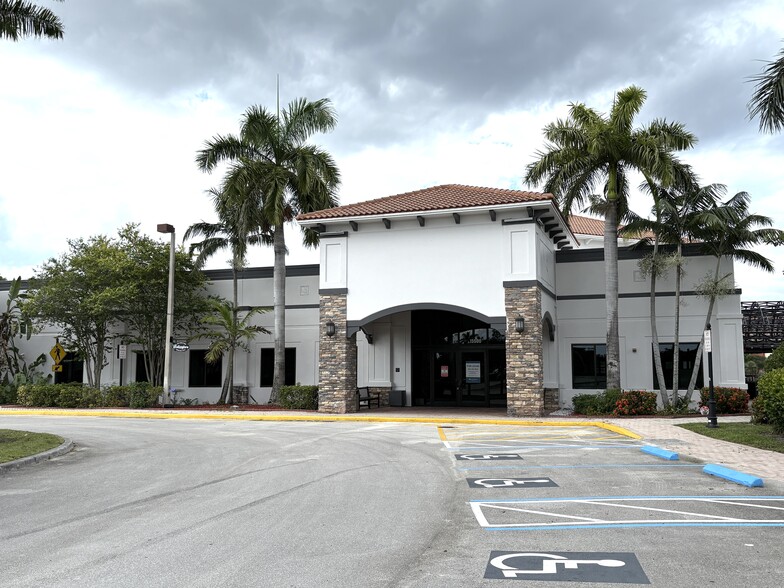More Photos Of 15500 SW 29th St, Miramar Restaurant For Lease