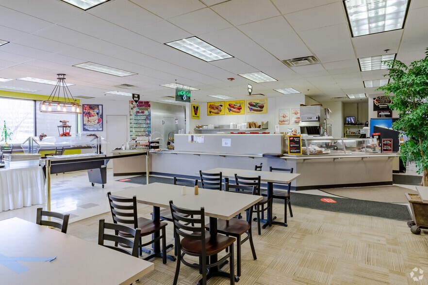 More Photos Of 1815 S Meyers Rd, Oakbrook Terrace Office For Lease