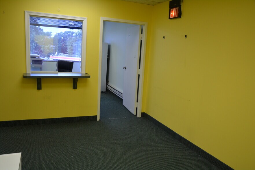 More Photos Of 438 N Frederick Ave, Gaithersburg Medical For Sale