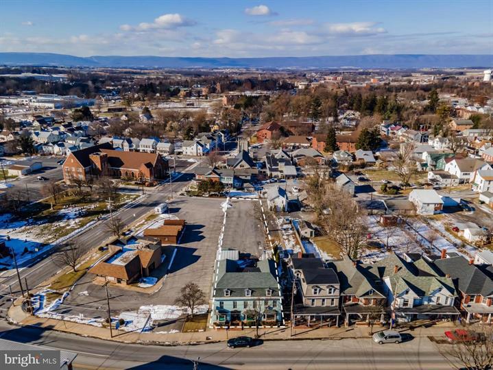 More Photos Of 211 E King St, Shippensburg Storefront Retail Residential For Sale