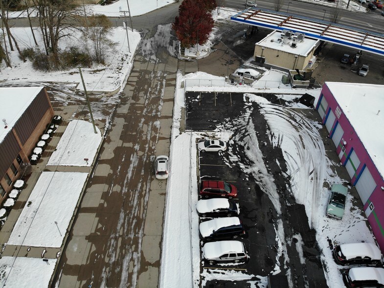 More Photos Of 14033-14055 Achyl Ave, Warren Warehouse For Sale