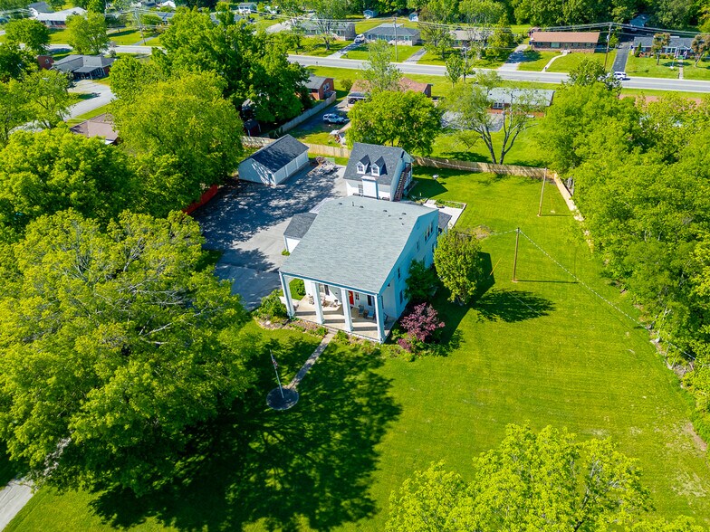 More Photos Of 799 Whitthorne St, Shelbyville Hospitality For Sale