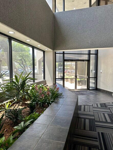 More Photos Of 16801 Addison Rd, Addison Office For Lease
