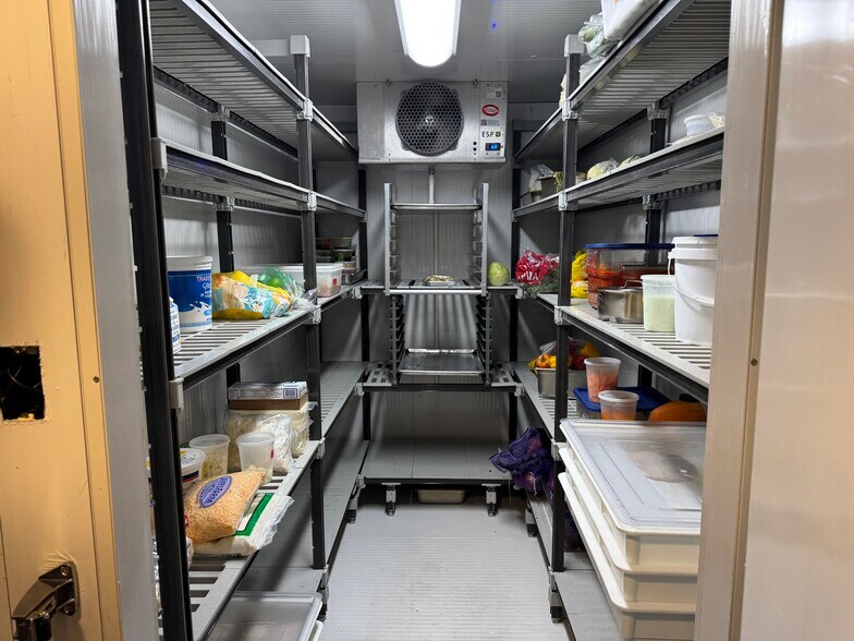 More Photos Of 19 Erie Blvd, Albany Apartments For Lease