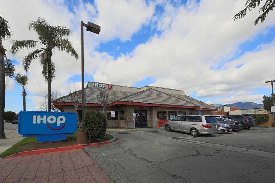More Photos Of 1201-1225 Truman St, San Fernando Unknown For Lease