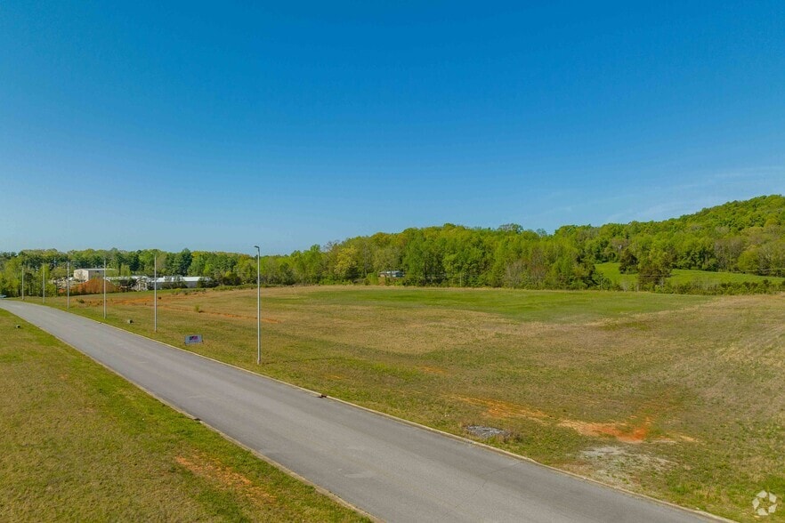 More Photos Of Sams St, Cookeville Land For Sale