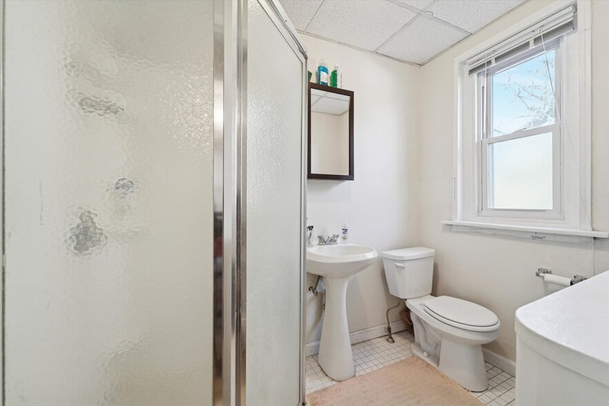 More Photos Of 222 Lippincott Ave, Ardmore Apartments For Sale