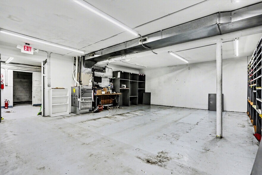 More Photos Of 240 Columbus st, Lithopolis Auto Repair For Sale