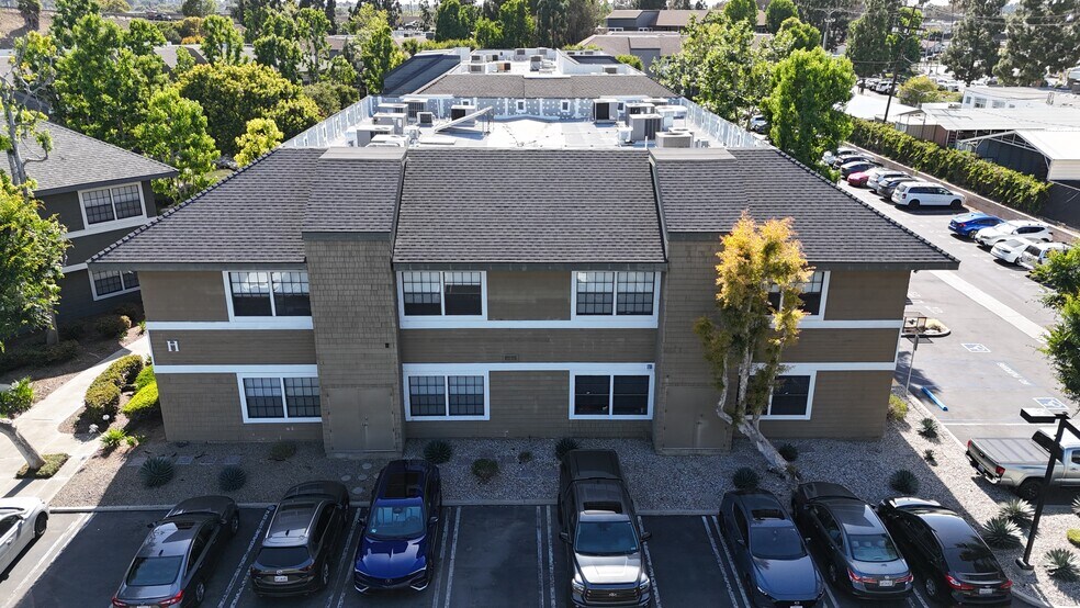 More Photos Of 2900 Bristol St, Costa Mesa Office For Sale