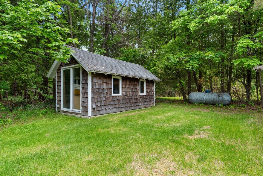 More Photos Of 10320 Water Steet, Sister Bay Storefront Retail Office For Sale