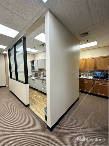 More Photos Of 1260 Broadcasting Rd, Wyomissing Medical For Lease
