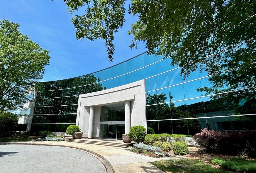 More Photos Of 7025 Albert Pick Rd, Greensboro Unknown For Sale