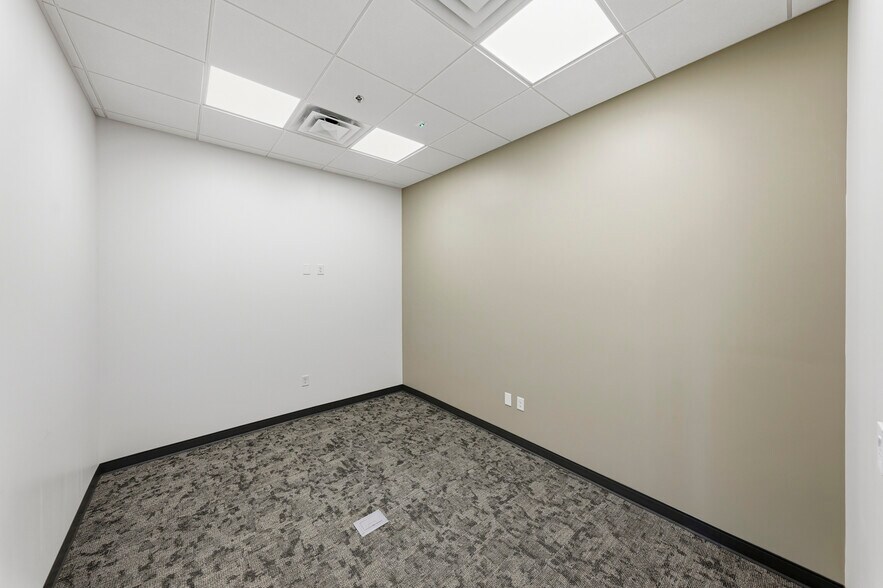 More Photos Of 6459 S Sossaman Rd, Mesa Warehouse For Lease