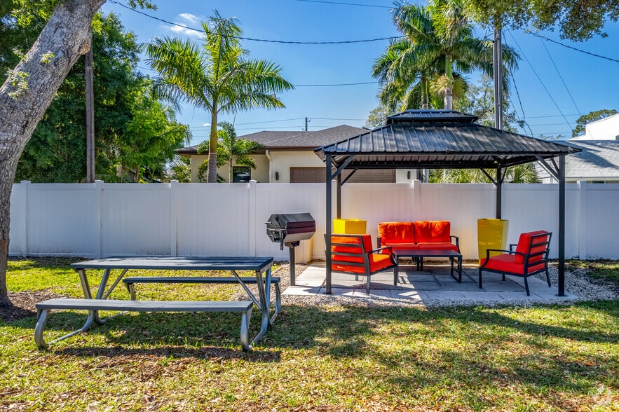 More Photos Of 785 N Osprey Ave, Sarasota Apartments For Sale