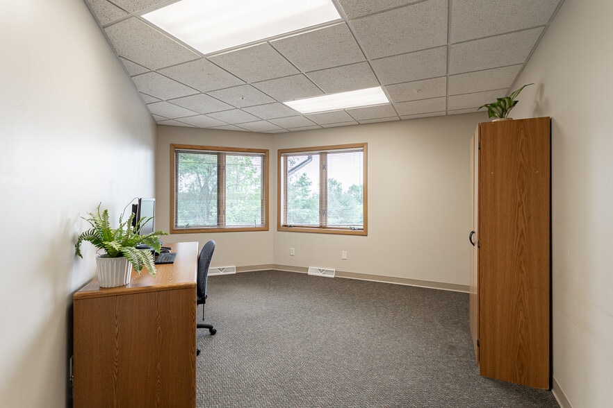 More Photos Of 520 N 28th Ave, Wausau Medical For Sale