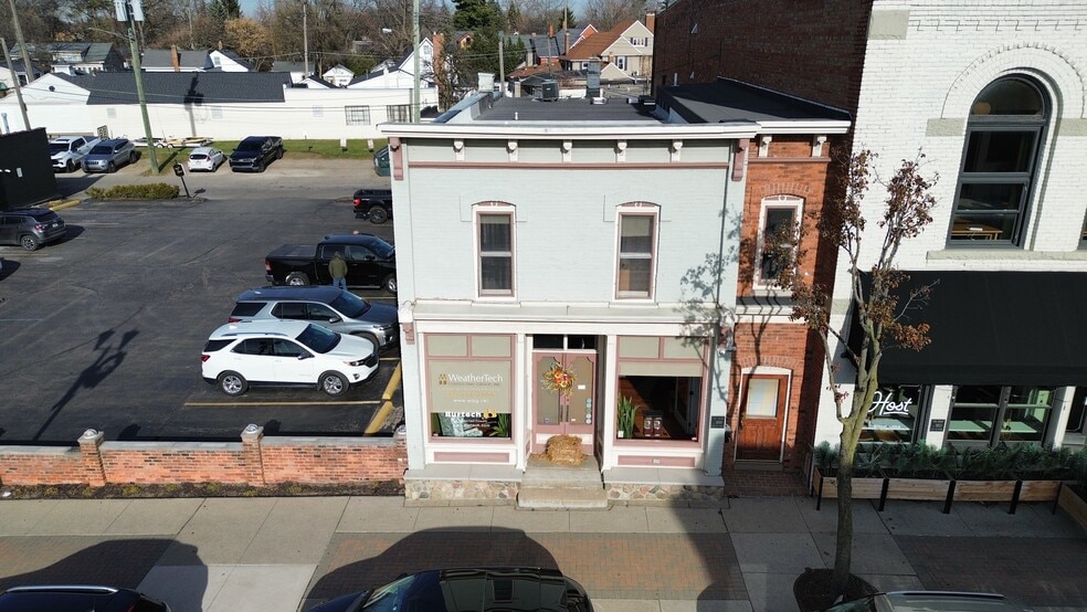 More Photos Of 7747 Auburn Rd, Utica Storefront Retail Office For Sale