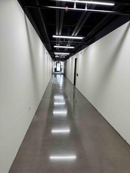 More Photos Of 151 River Rd, Montville Warehouse For Lease
