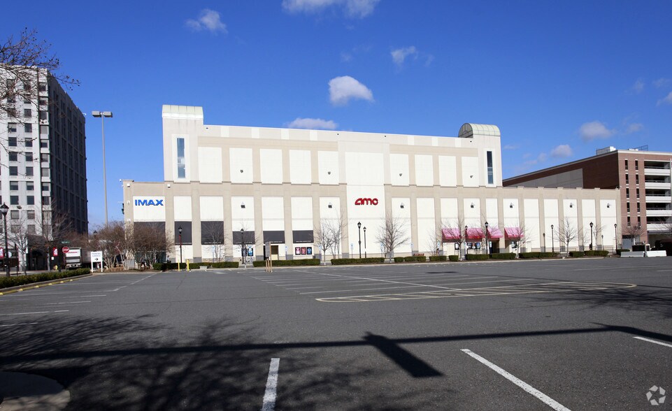 More Photos Of 200-301 Swamp Fox Rd, Alexandria Movie Theatre For Sale