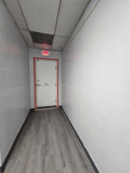 More Photos Of 204 E State St, Botkins Office For Lease