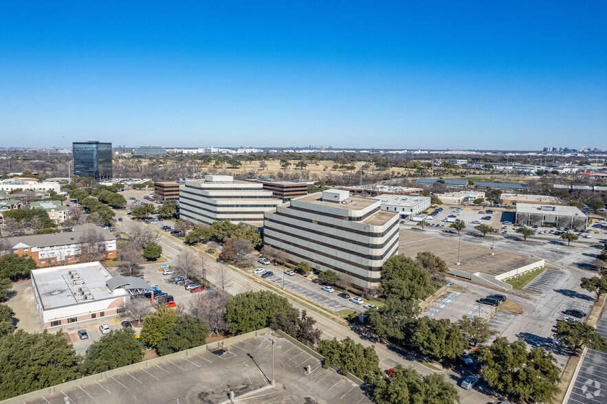 More Photos Of 8200 Brookriver Dr, Dallas Unknown For Lease