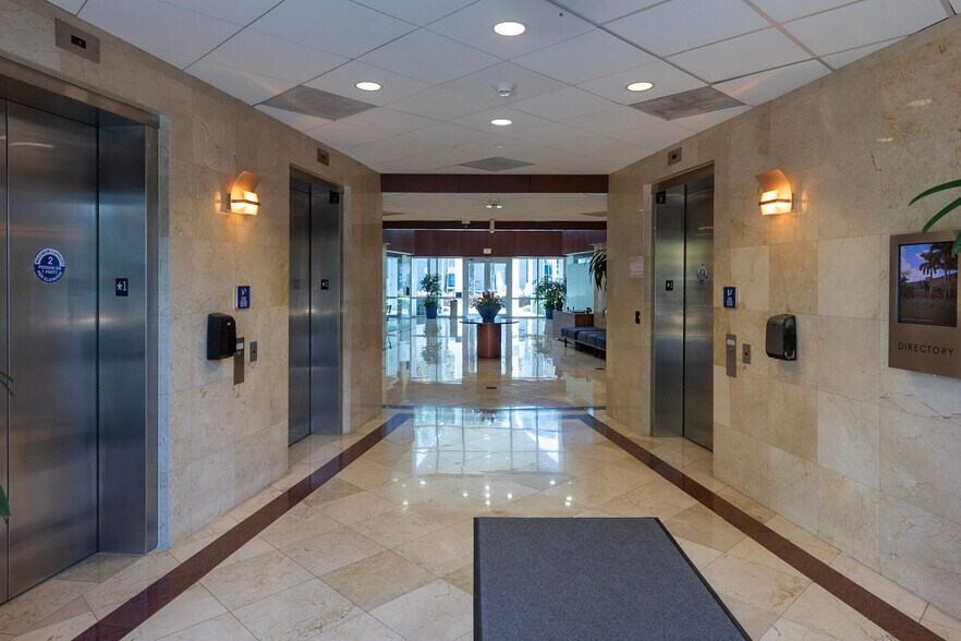 More Photos Of 9850 NW 41st St, Doral Unknown For Lease