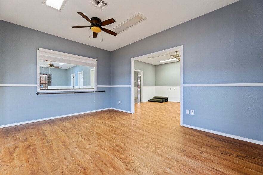 More Photos Of 71 Colt Square Dr, Fayetteville Loft Creative Space For Sale