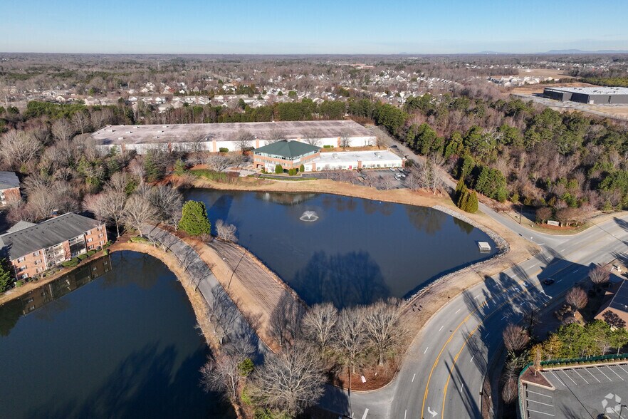 More Photos Of 4000 Ossi Ct, High Point Medical For Lease