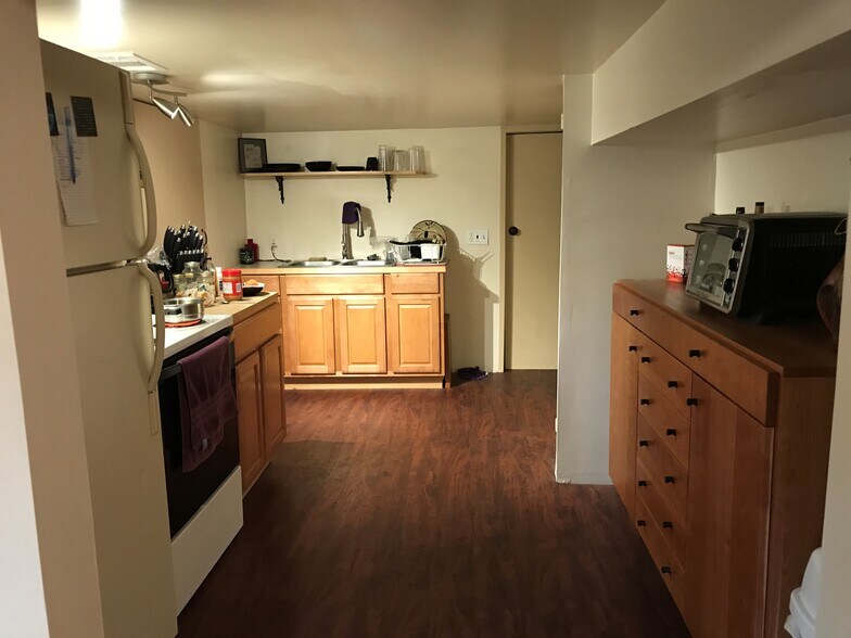 More Photos Of 135-145 Cleveland Ave, Loveland Warehouse For Sale