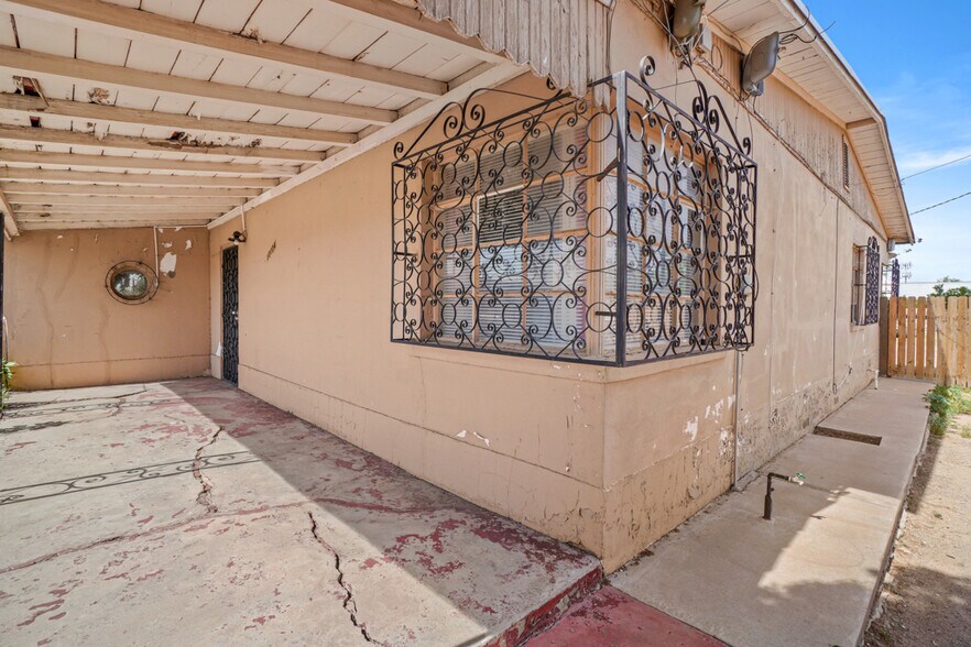 More Photos Of 10108 Socorro Dr, El Paso General Retail For Sale