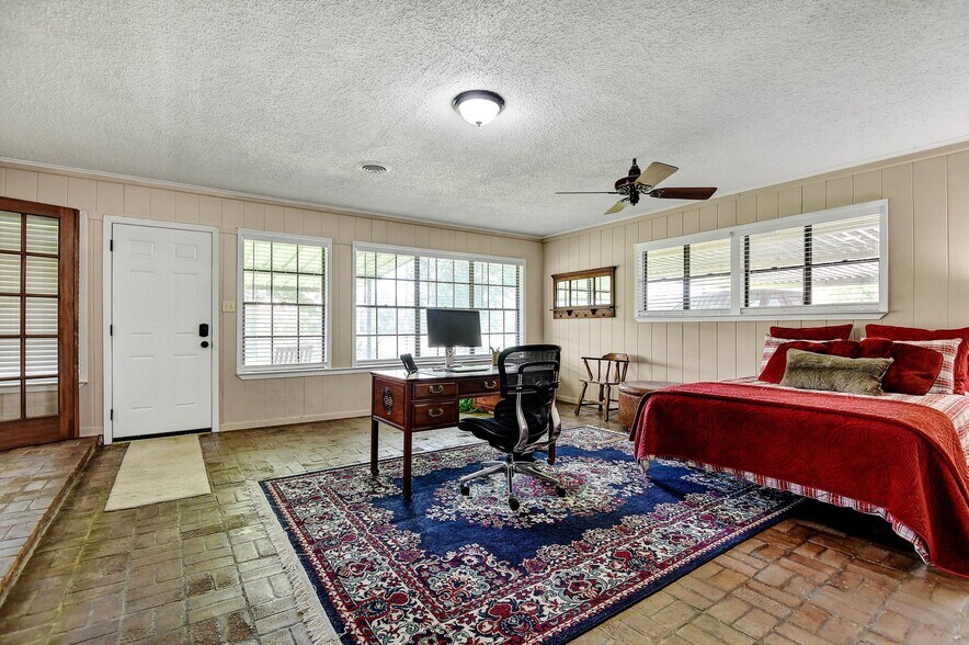 More Photos Of 27160 State Highway 56, Whitesboro Land For Sale