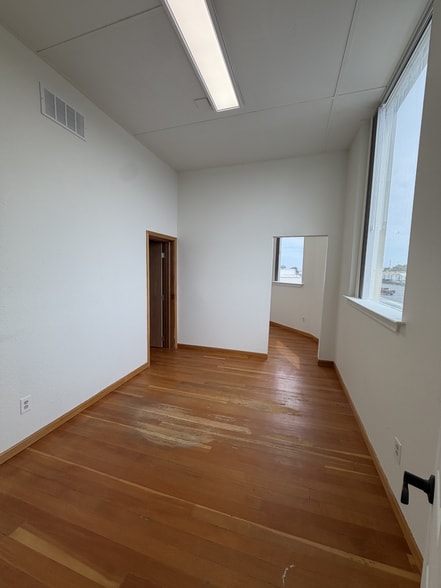 More Photos Of 55 Alder St NW, Ephrata Office For Lease