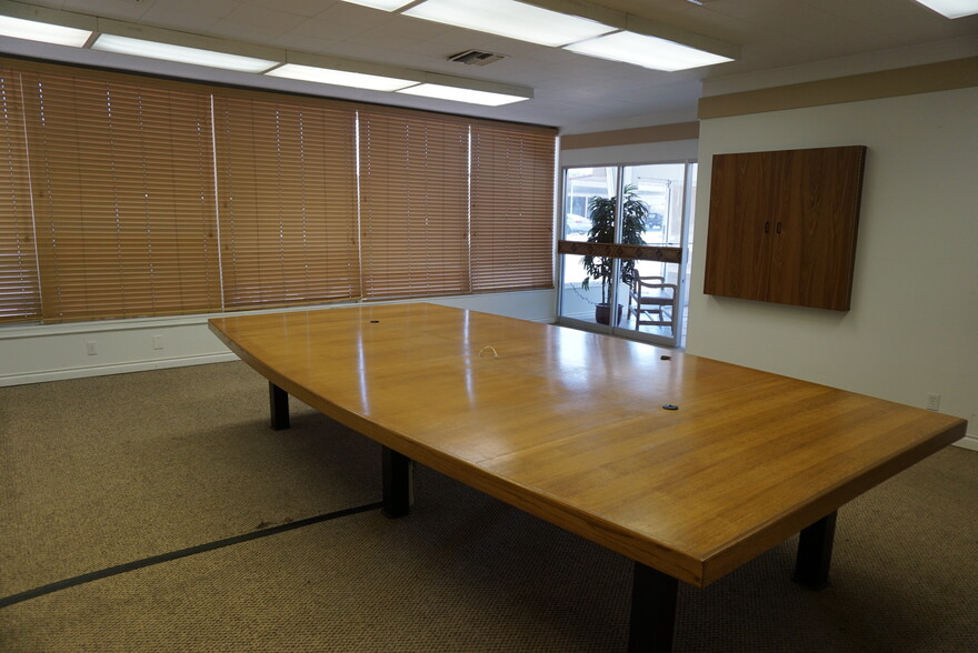 More Photos Of 607 5th St, Prosser General Retail For Sale