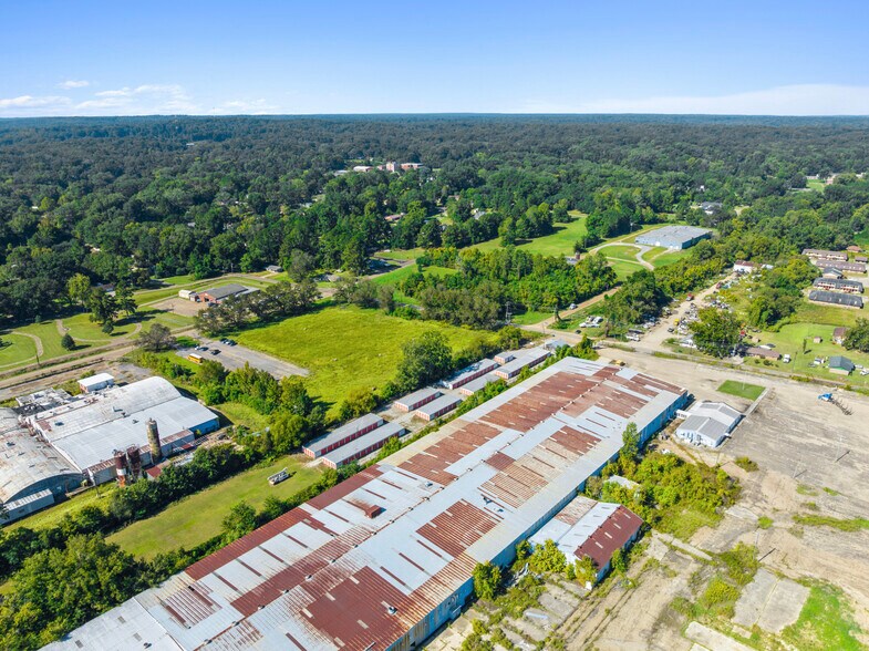 More Photos Of 1601 Bridgewell ln, Port Gibson Self Storage For Sale